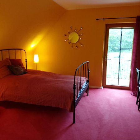 Kemenate Zimmer Gechaichnishof 7Born Maring-Noviand Esterno foto